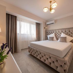 Camera con letto king size